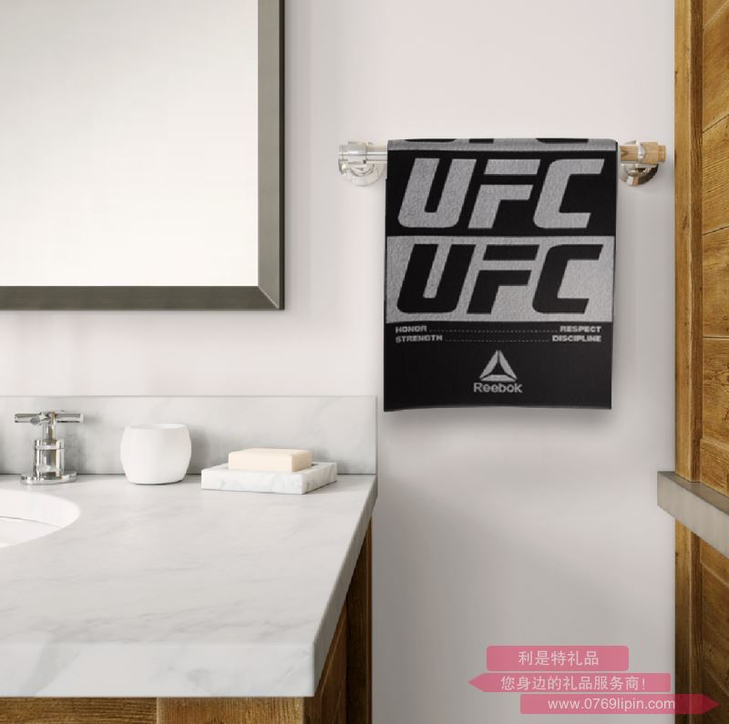 Reebok UFC 毛巾