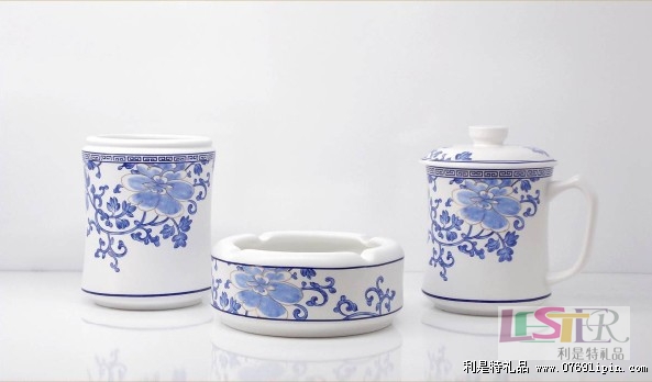 錦上添花臺(tái)面杯筆筒煙灰缸三件套